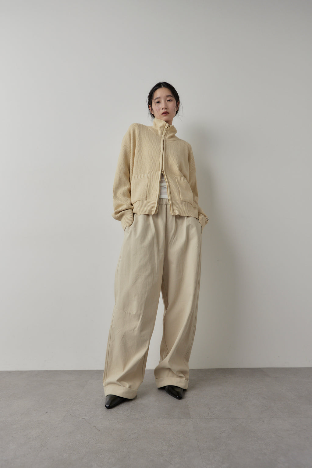 Cotton roll-up curved pants