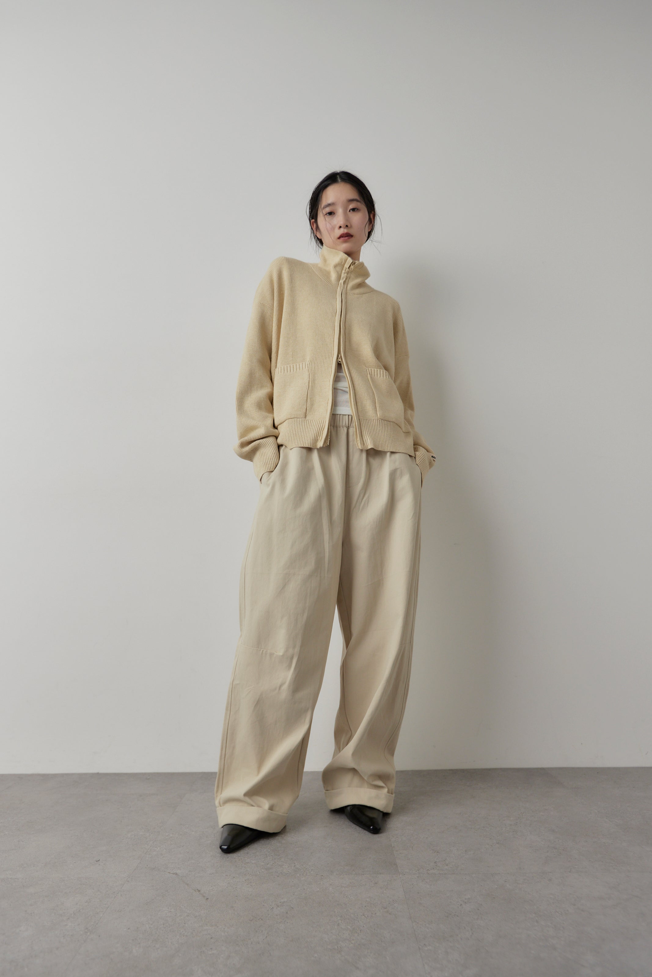 Cotton roll-up curved pants
