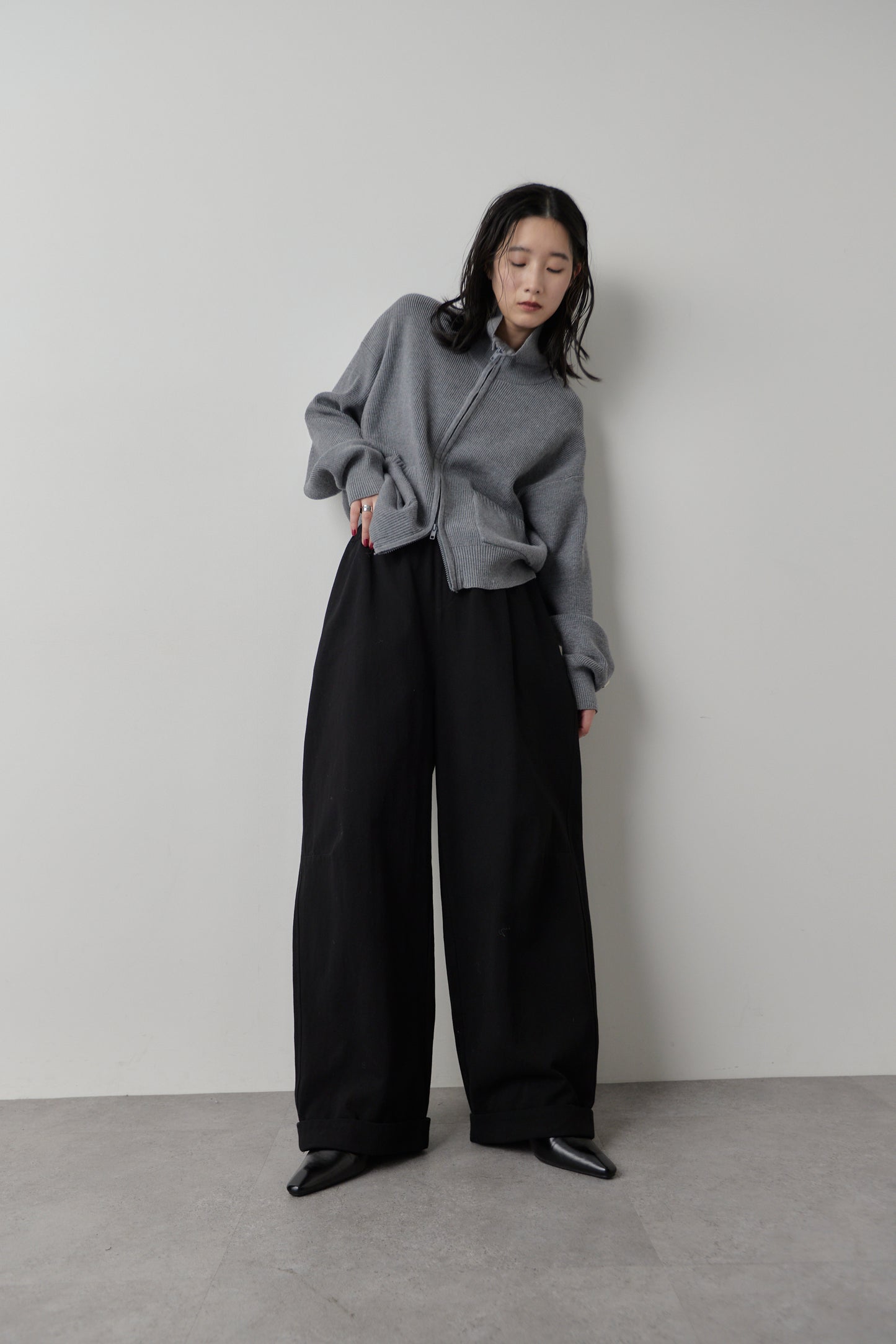 Cotton roll-up curved pants