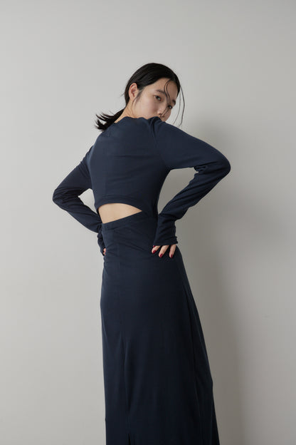 Long-sleeve back cut design dress