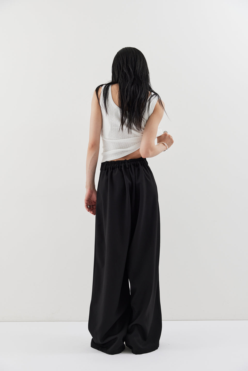 2-tuck wide pants