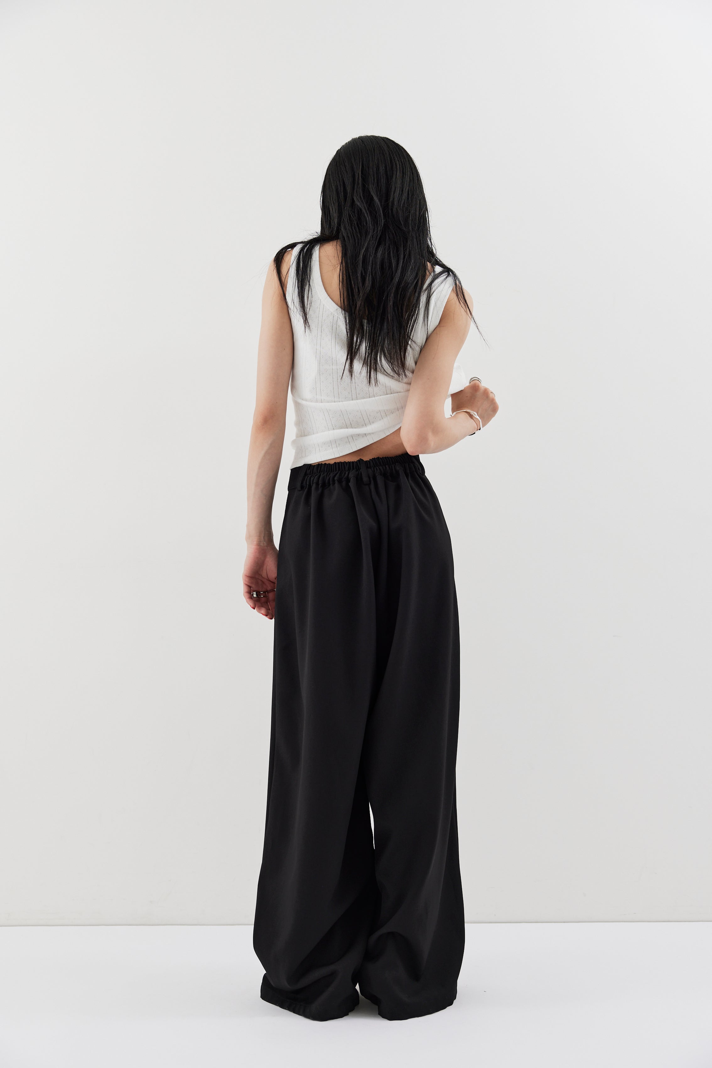 2-tuck wide pants