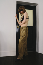Corduroy roll up curved pants