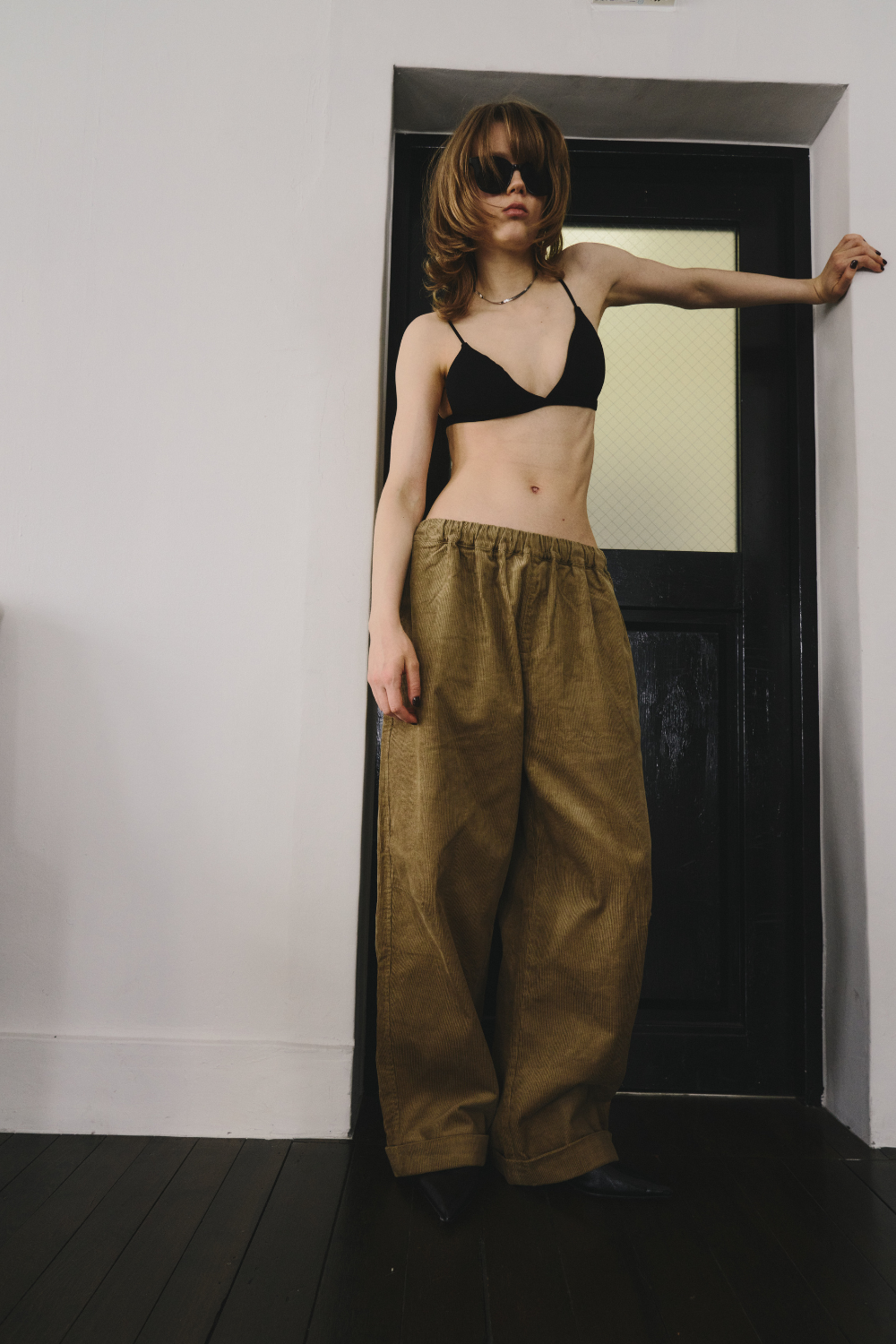 Corduroy roll up curved pants