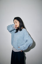 Mohair like v-neck knit