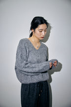Mohair like v-neck knit
