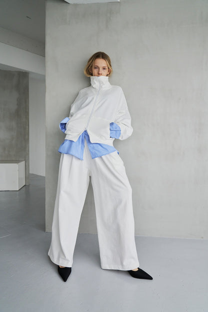 Tucked wide sweatpants