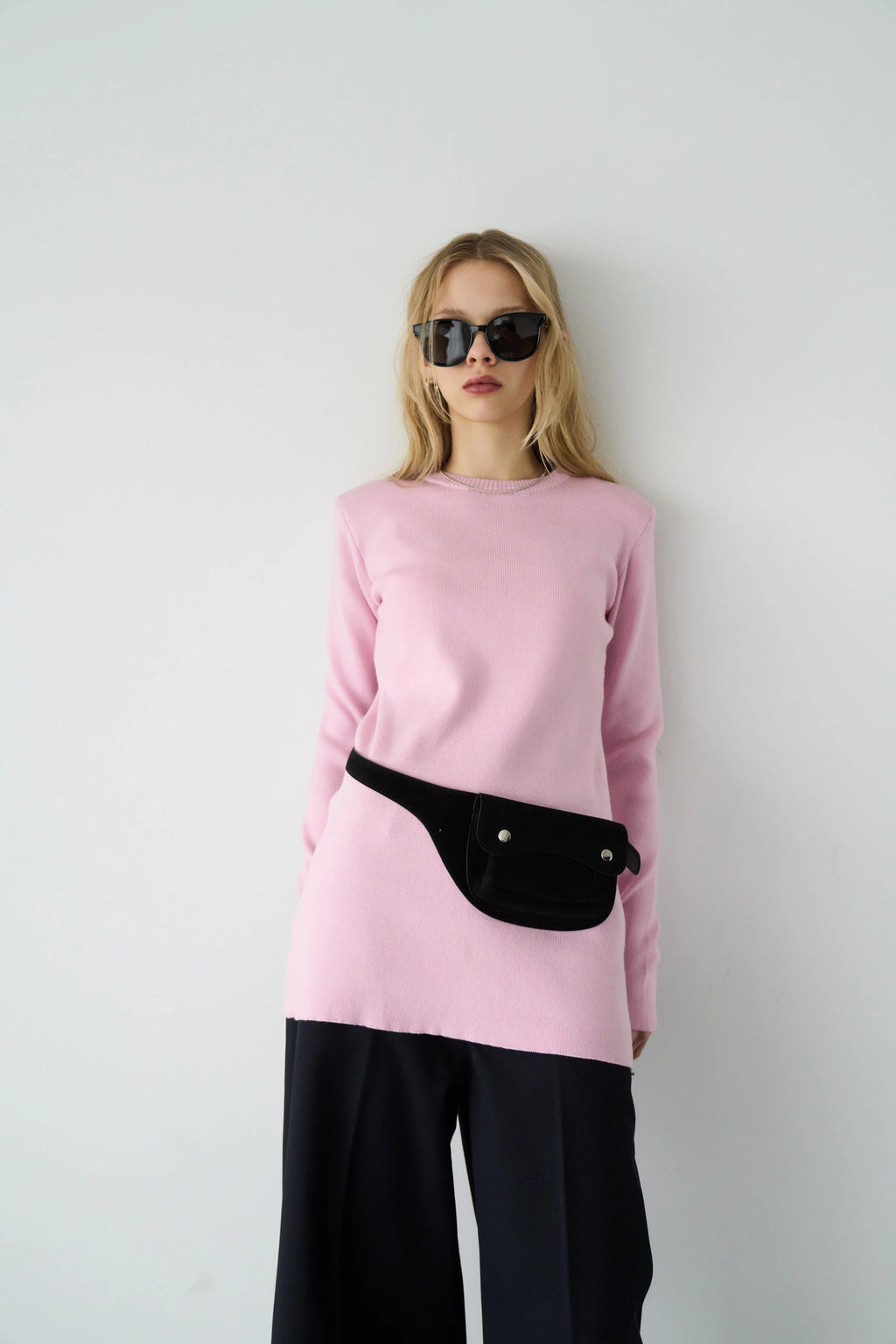 Suede pouch belt