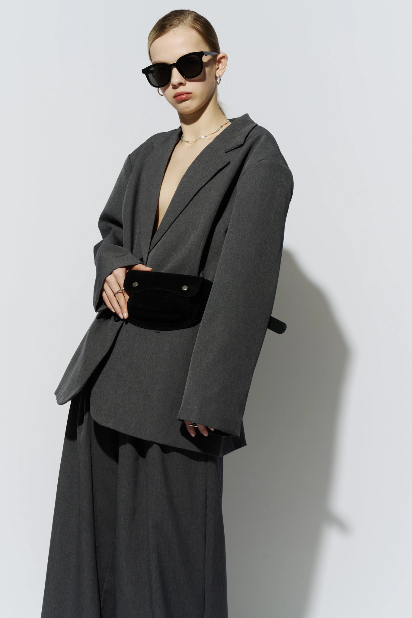 Suede pouch belt