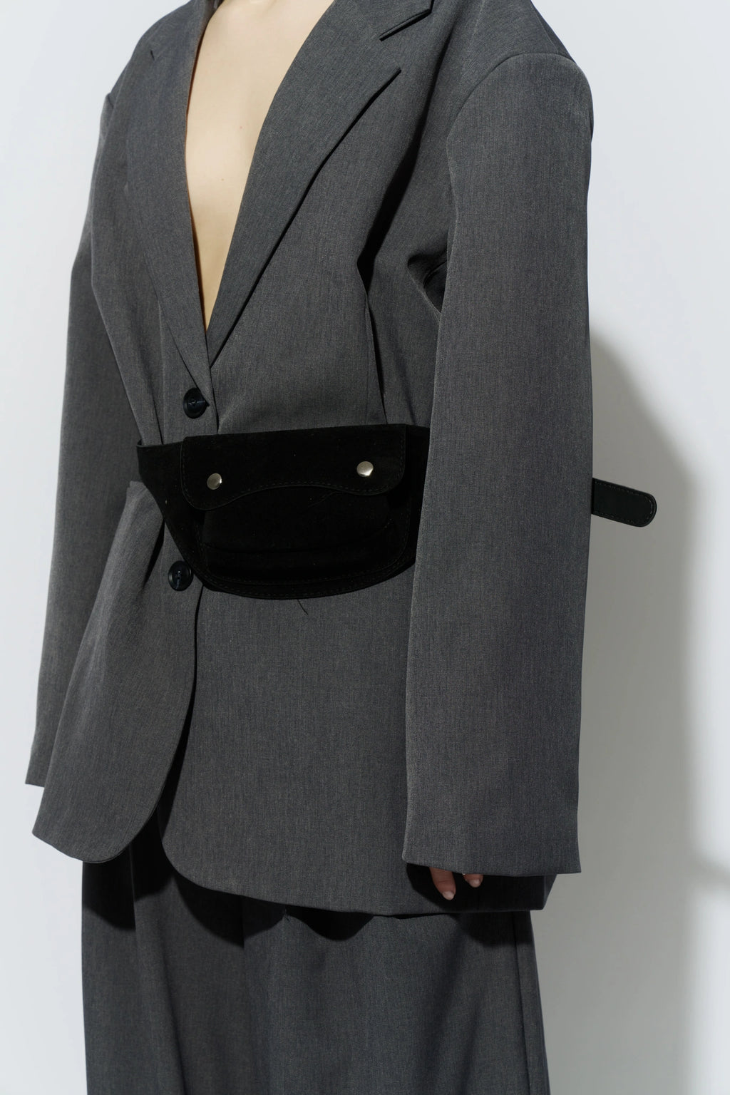 Suede pouch belt
