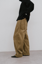Corduroy roll up curved pants