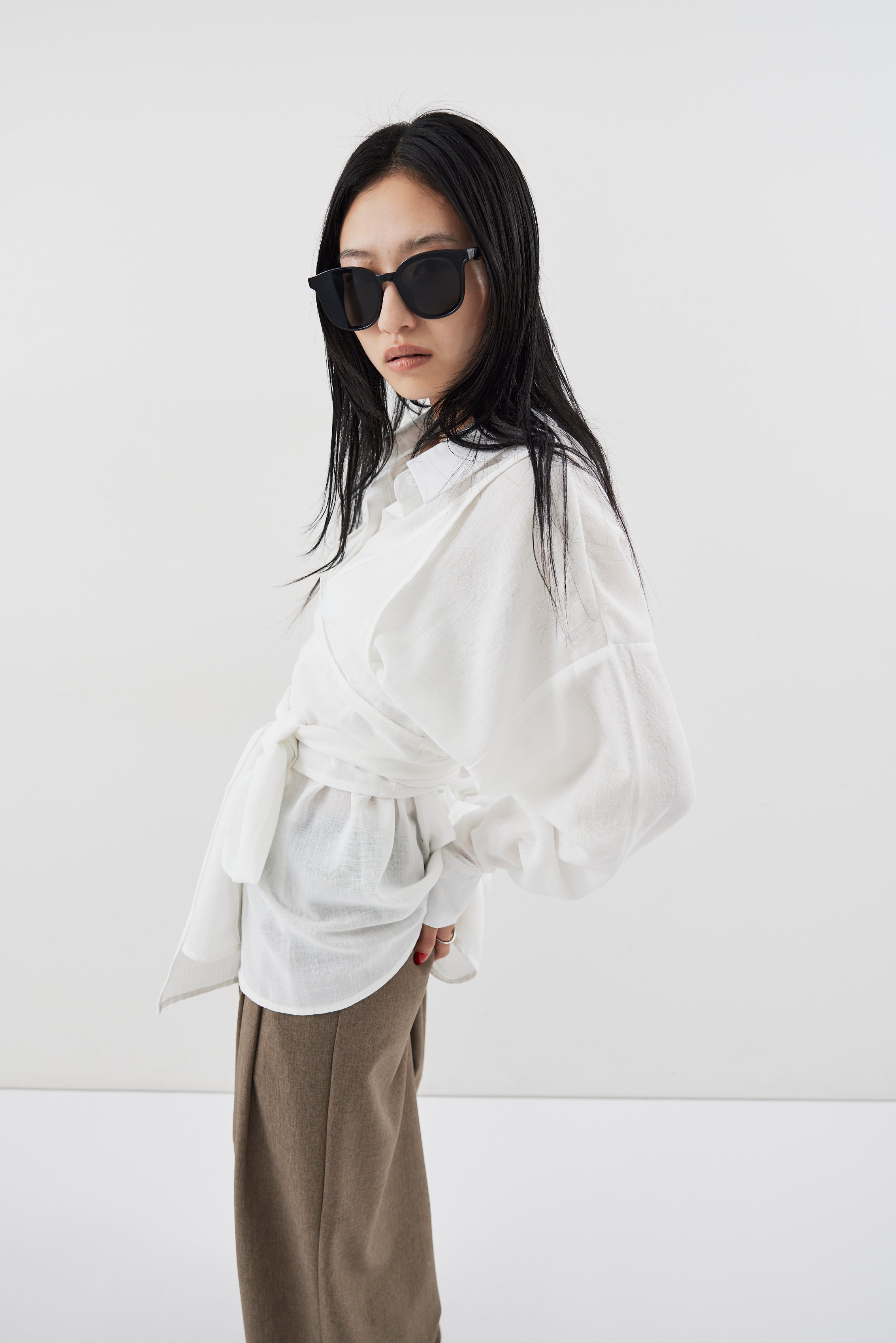 Bustier comb airy shirt