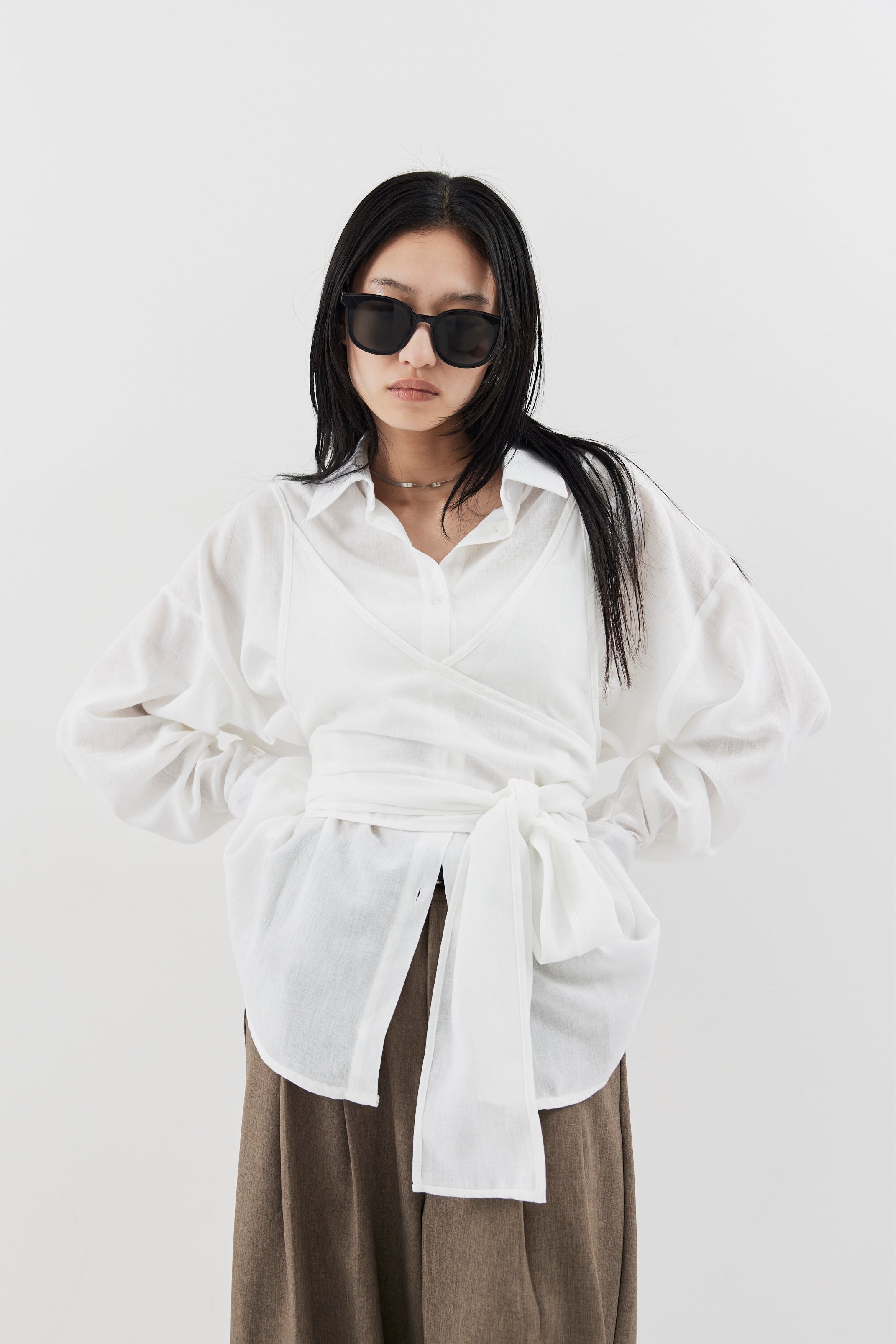 Bustier comb airy shirt