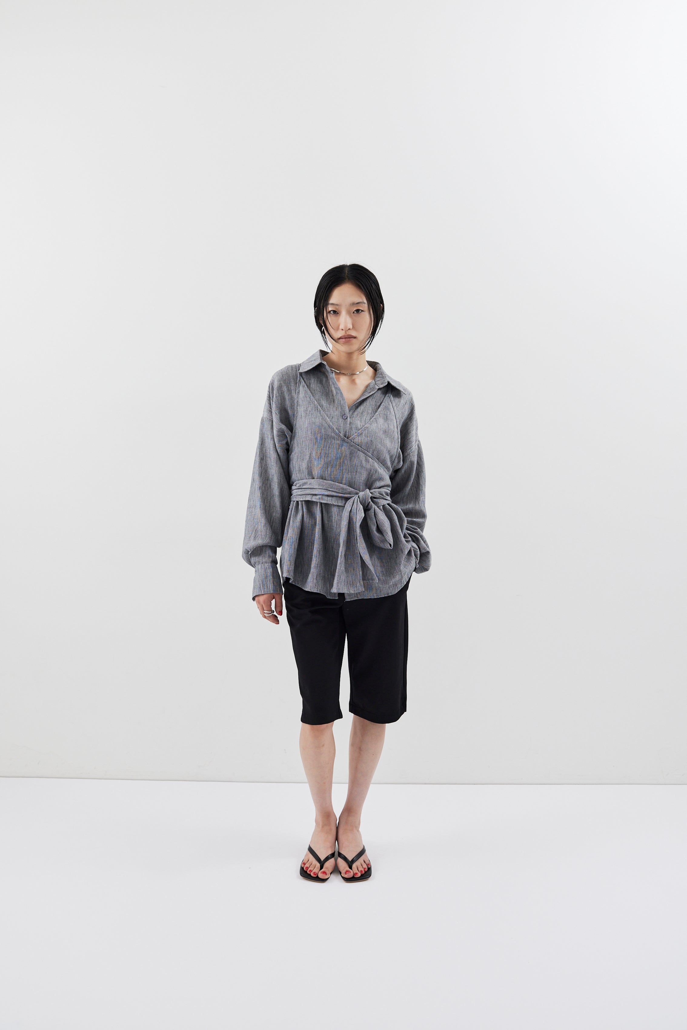 Bustier comb airy shirt