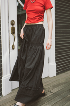 Tiered volume skirt