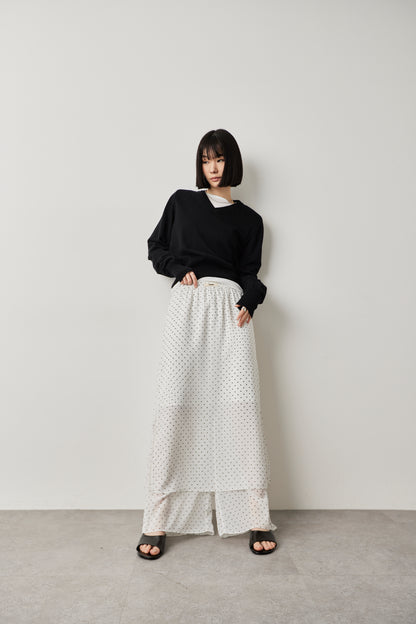 Power shoulder v-neck knit