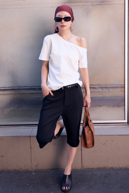 One-shoulder T-shirt