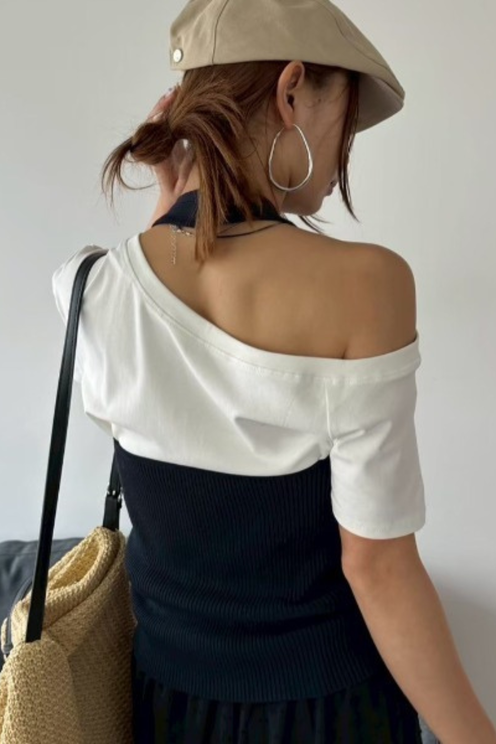 One-shoulder T-shirt
