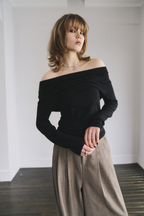 Draped neck off-shoulder long TEE