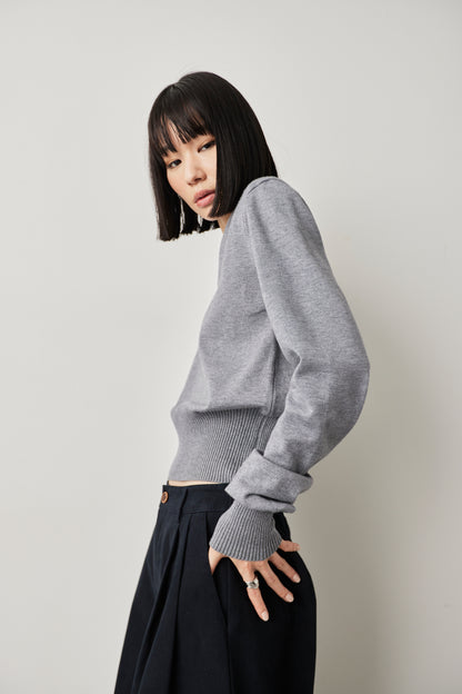 Power shoulder v-neck knit