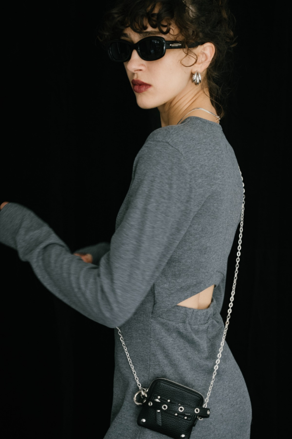 Long-sleeve back cut design dress