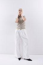 Low rise tuck wide pants