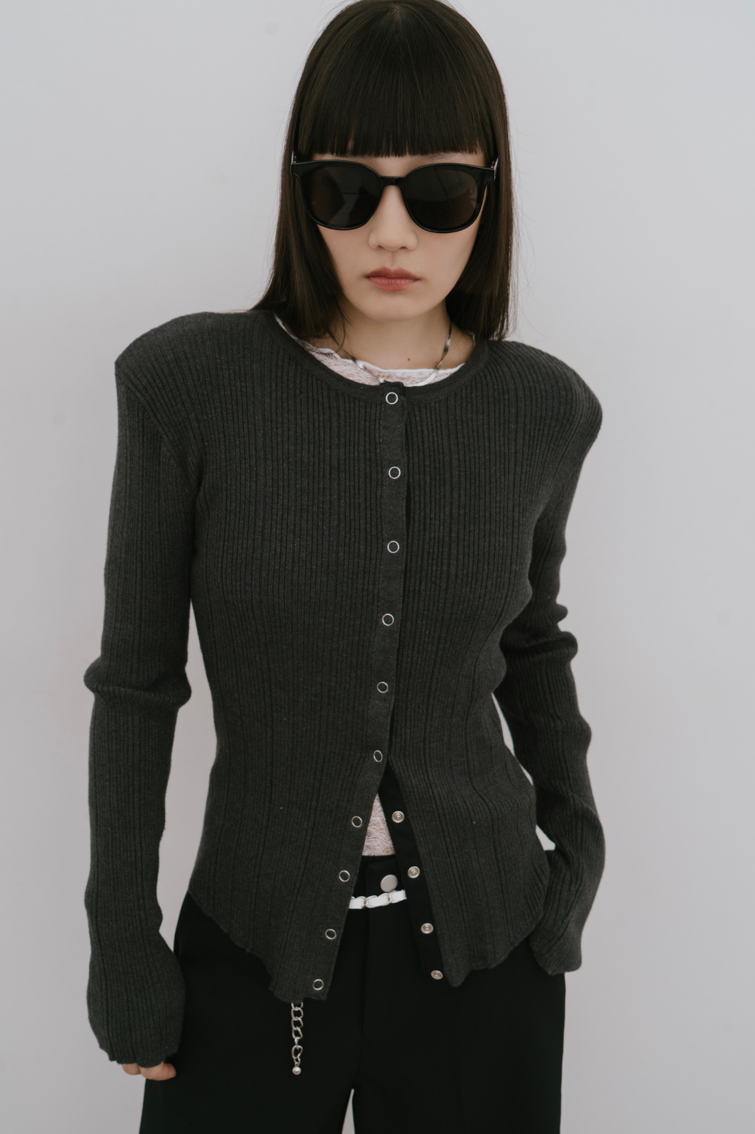 Power shoulder snap button knit