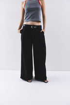Low rise tuck wide pants