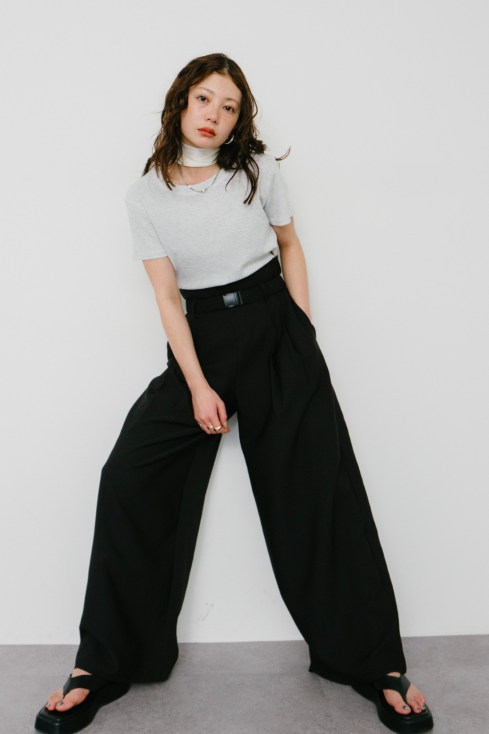Gathered belted wide pants
