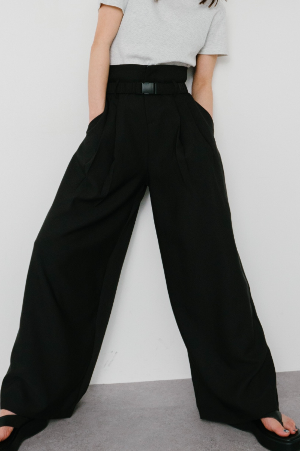 Gathered belted wide pants