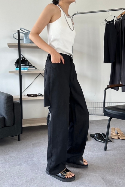 Back slit twill pants