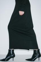 Long-sleeve back cut design dress