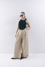 Low rise tuck wide pants