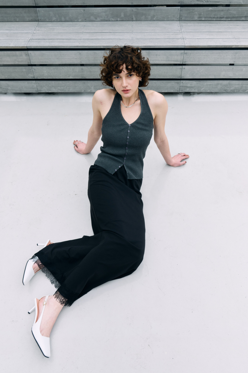 Halter neck knit vest