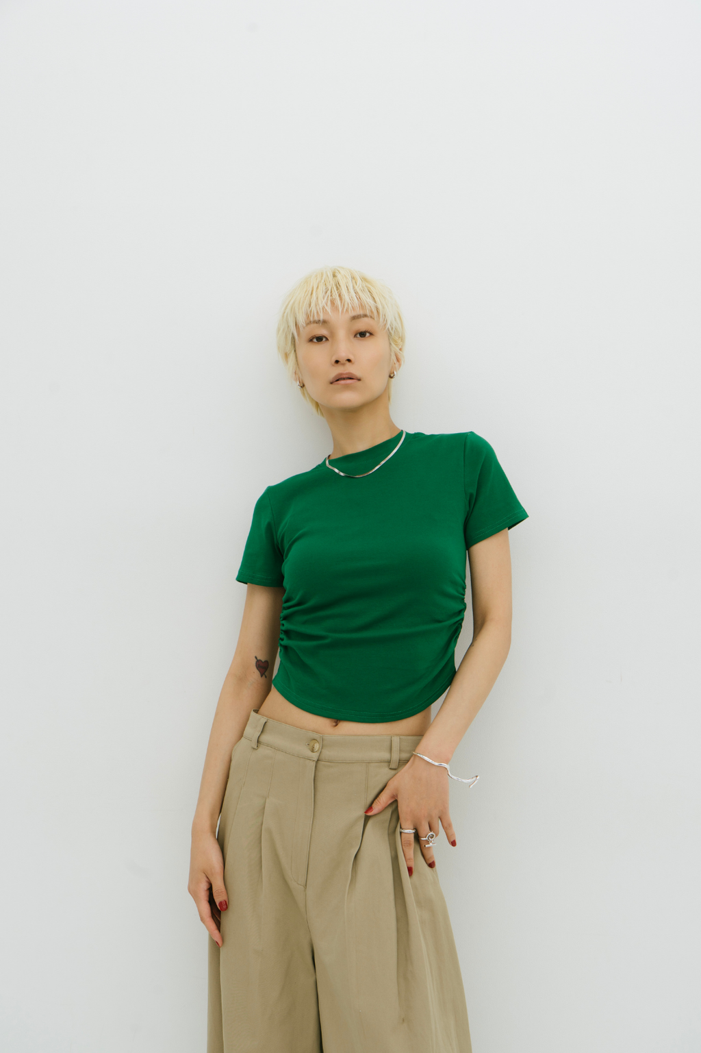 Side gather compact TEE