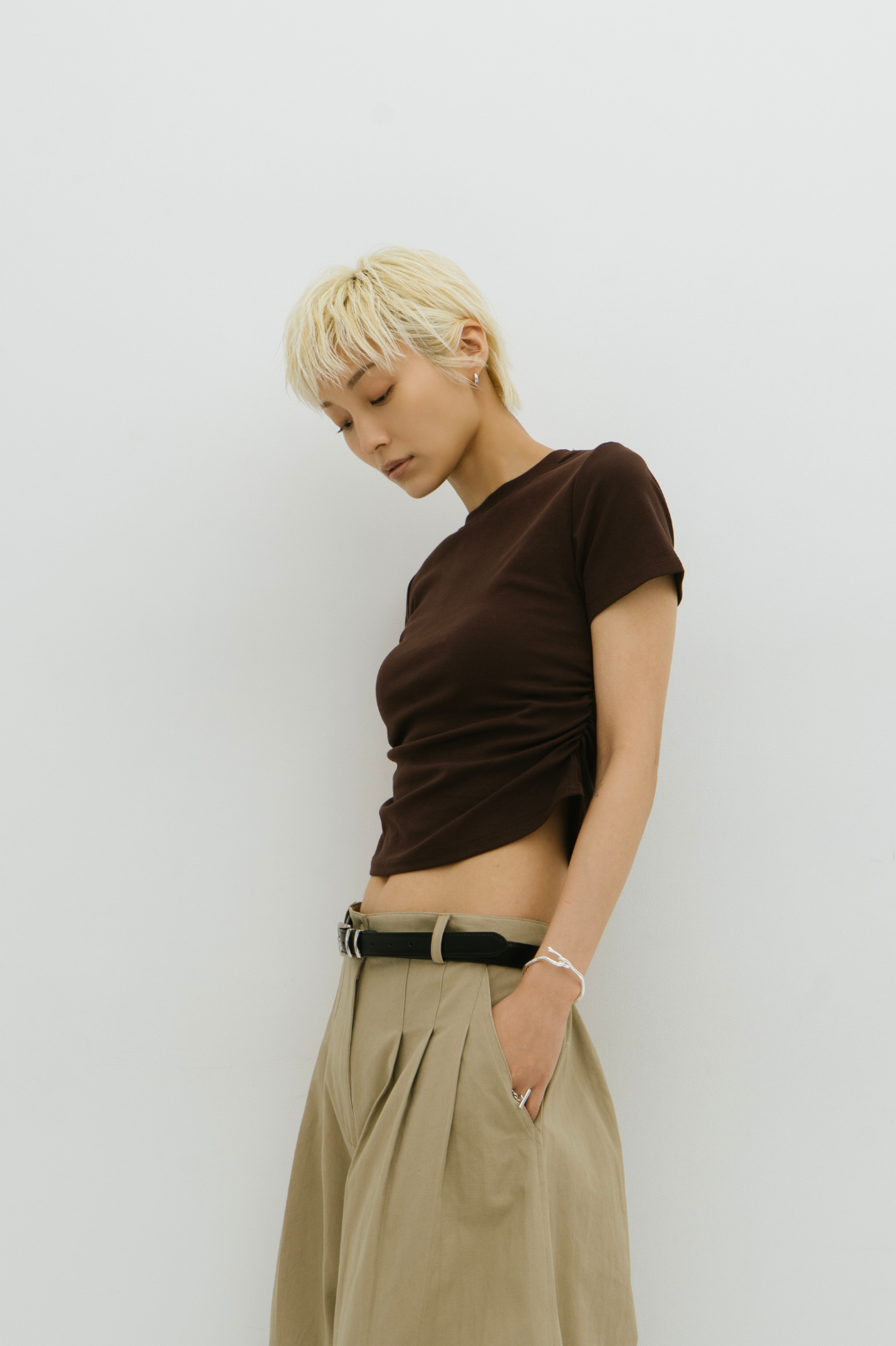 Side gather compact TEE