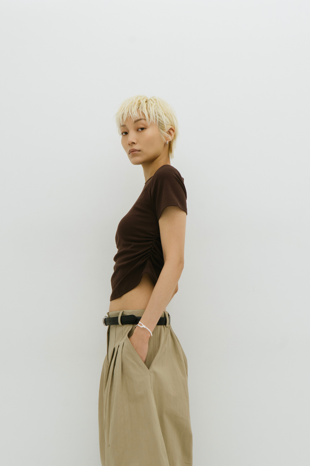 Side gather compact TEE