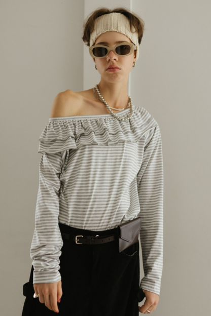 Border ruffle long sleeve TEE