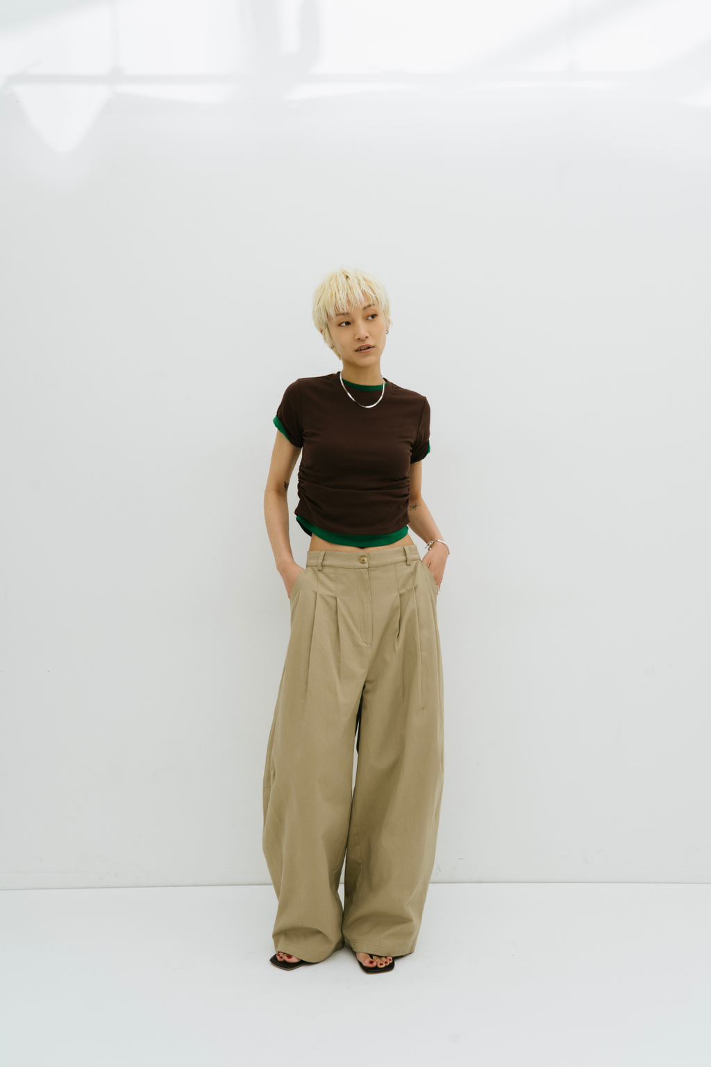 Side gather compact TEE