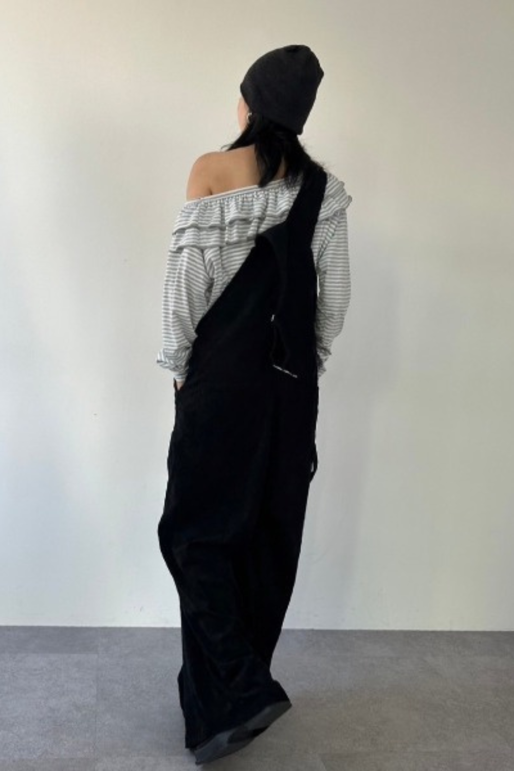 Border ruffle long sleeve TEE