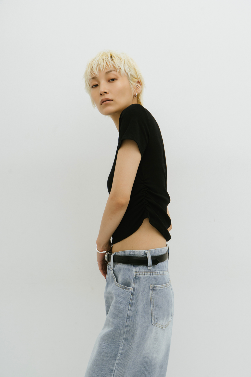 Side gather compact TEE