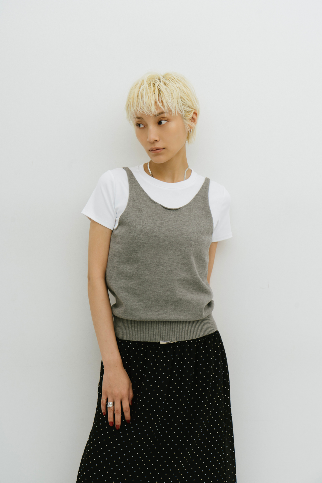 Side gather compact TEE