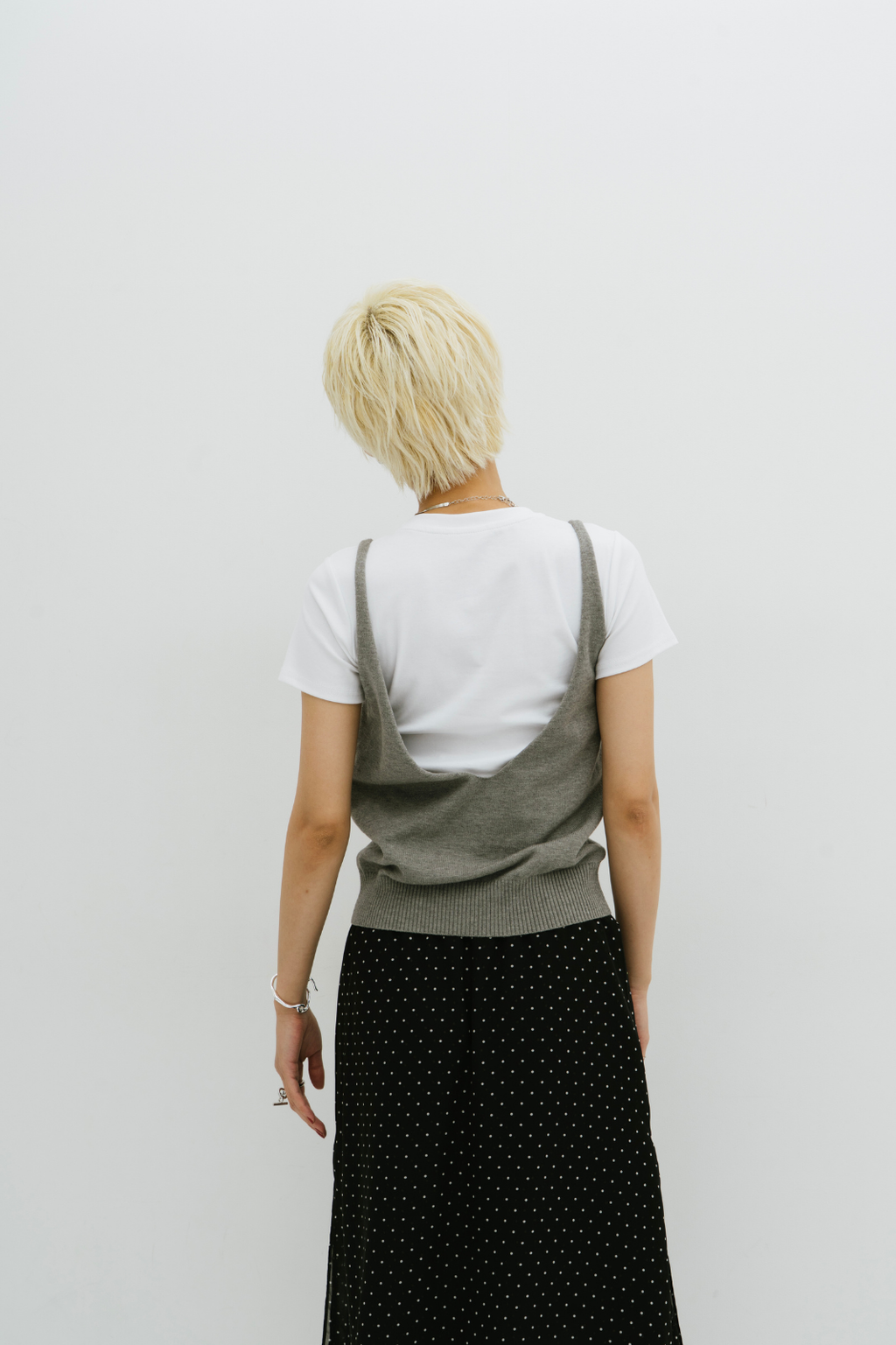 Side gather compact TEE