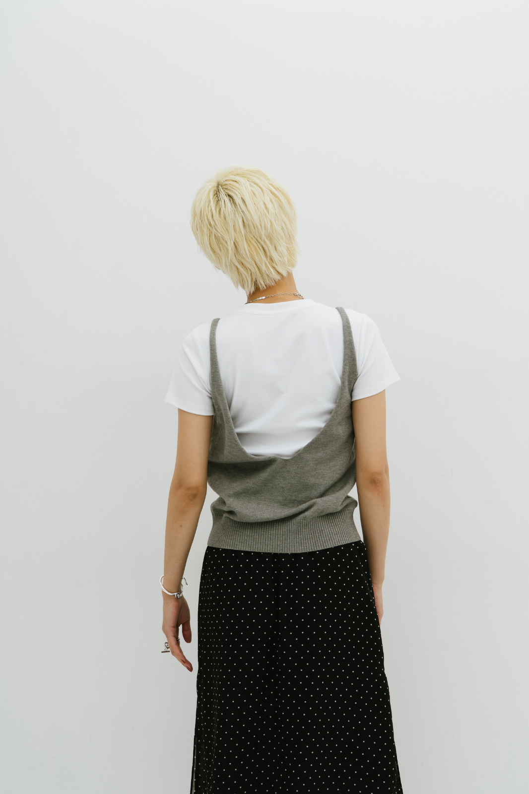 Side gather compact TEE