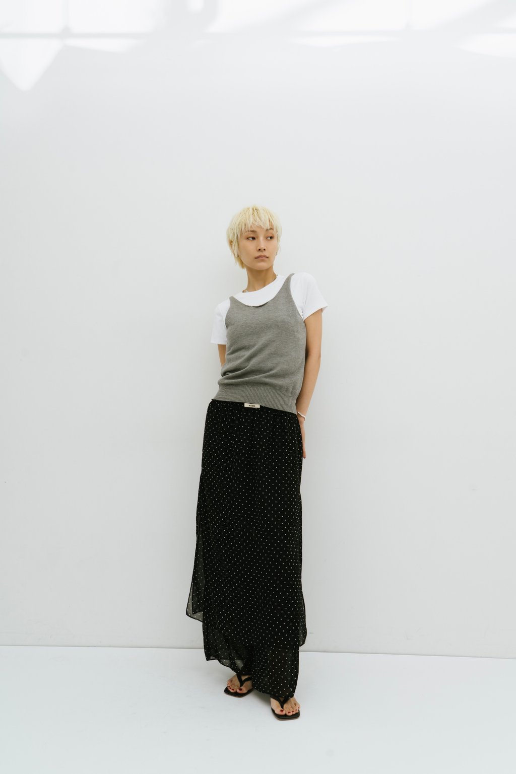 Side gather compact TEE
