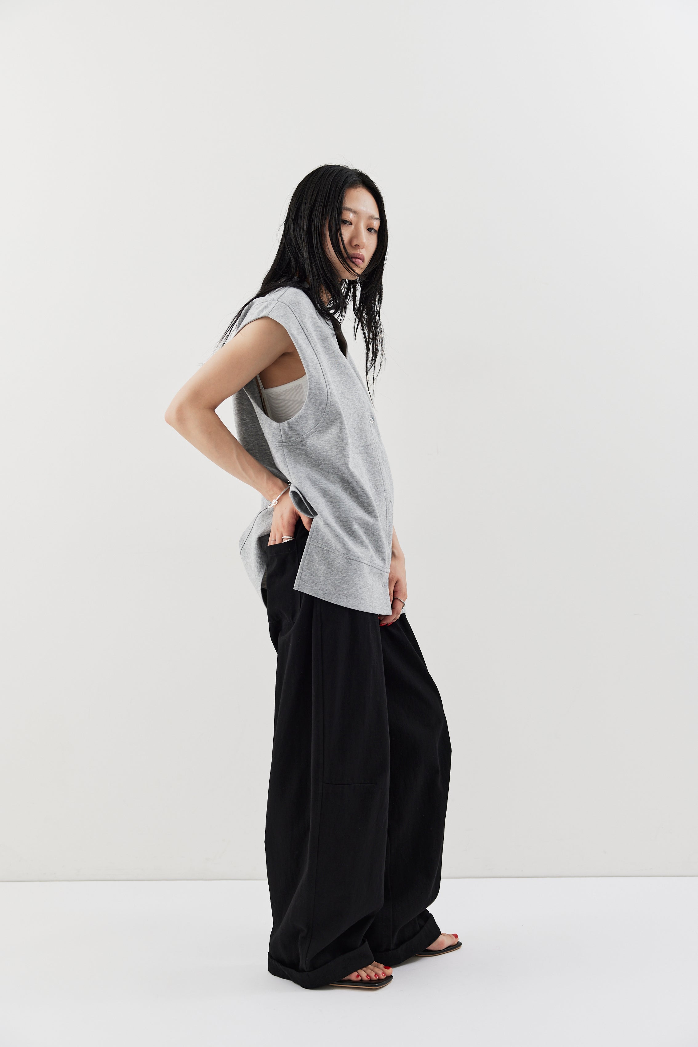 LIMITED SET 【TYPE B】MONOTONE
