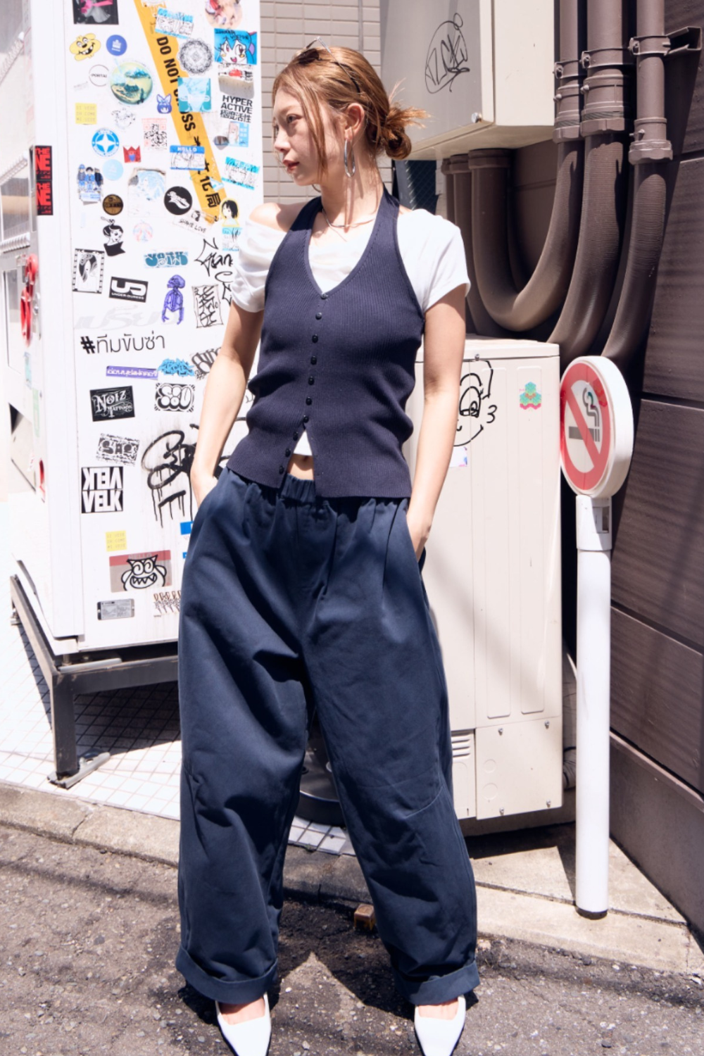 Halter neck knit vest