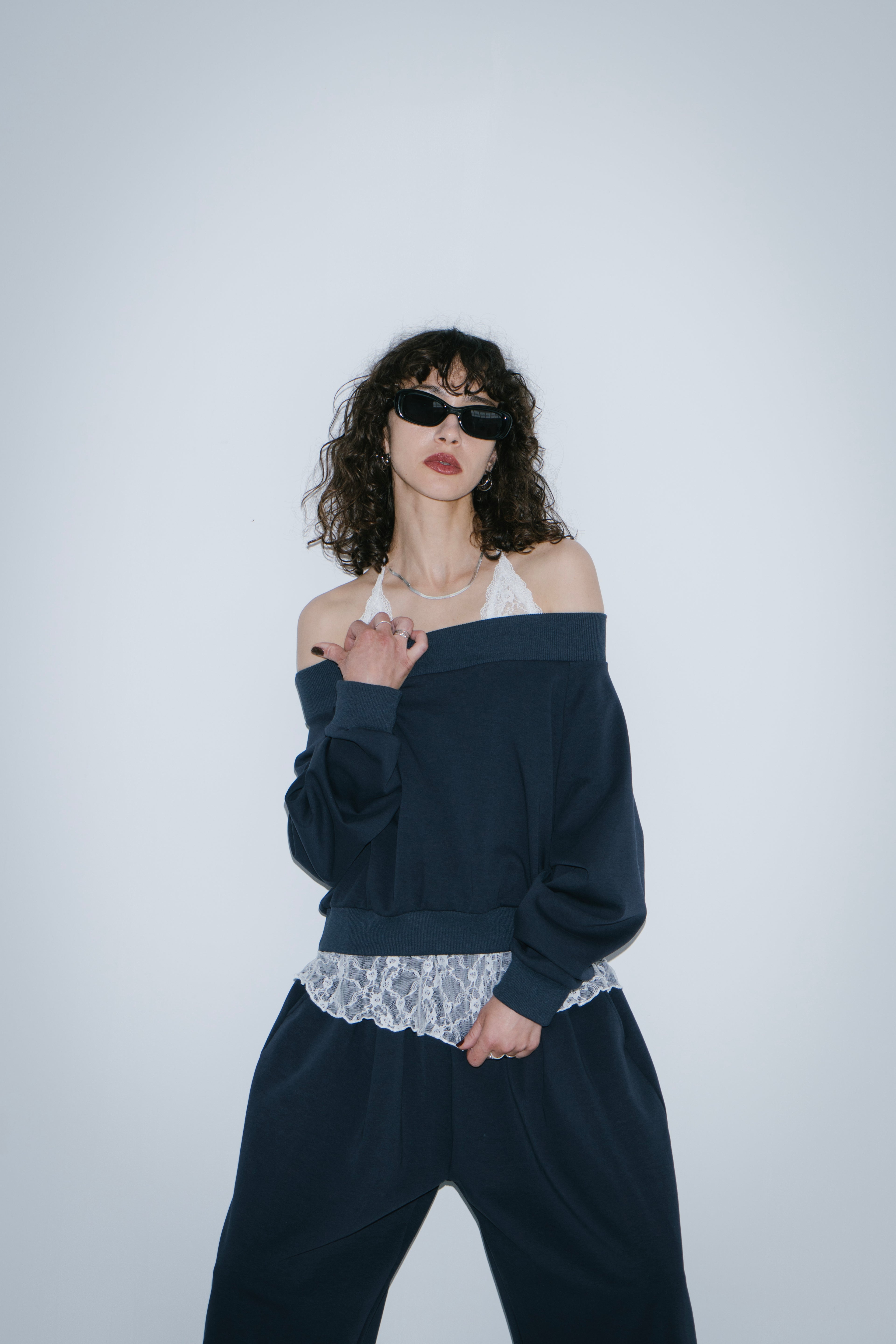 Sweatshirt-touch off-shoulder tops