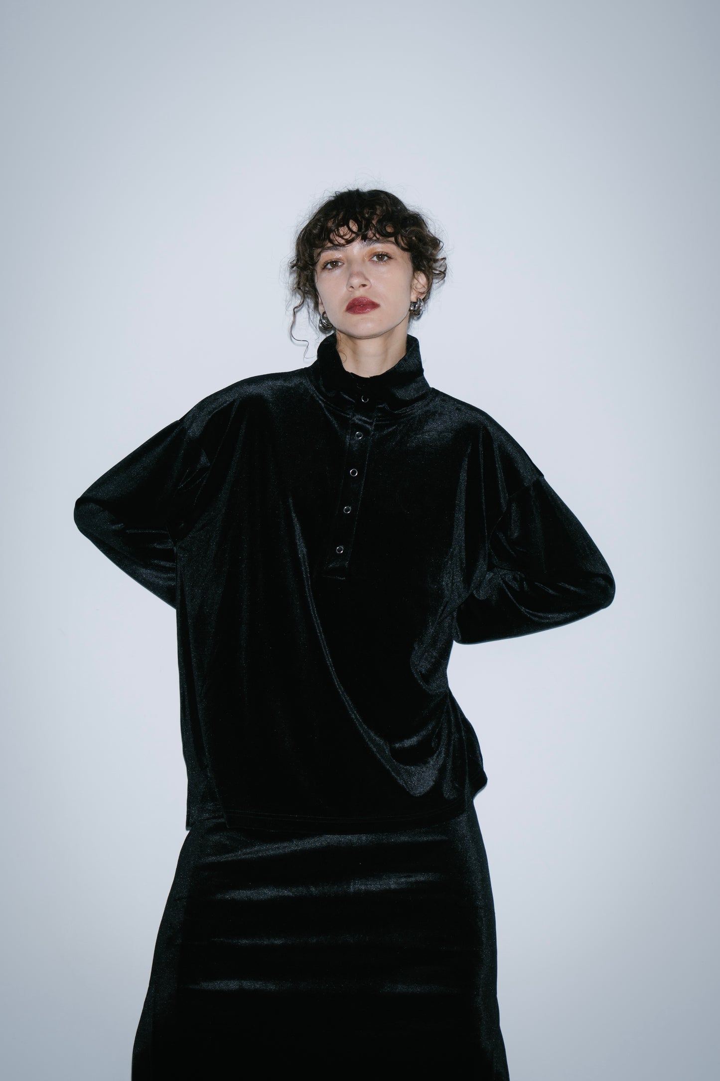 Stand collar velour tops