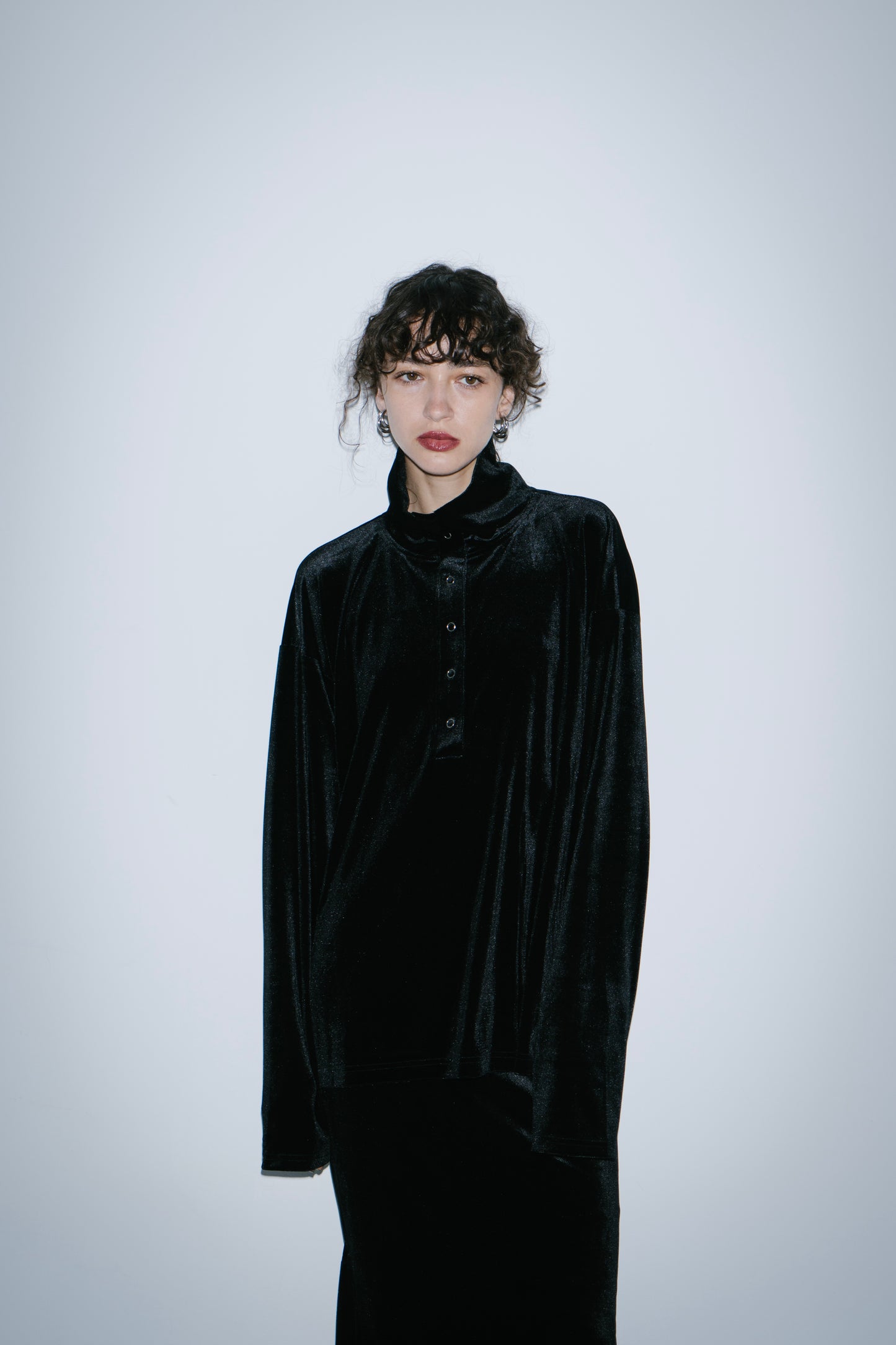 Stand collar velour tops